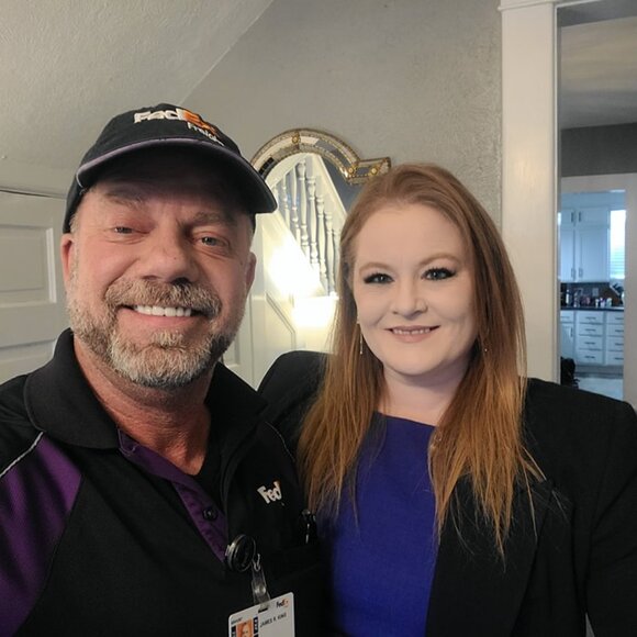 Meet your Posher, Julie - Picture 7 of 16